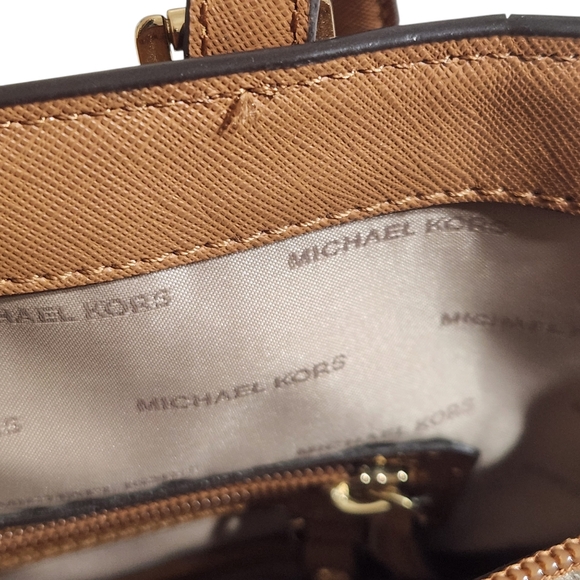MICHAEL Michael Kors Jet Set Travel Tote - Picture 5 of 8